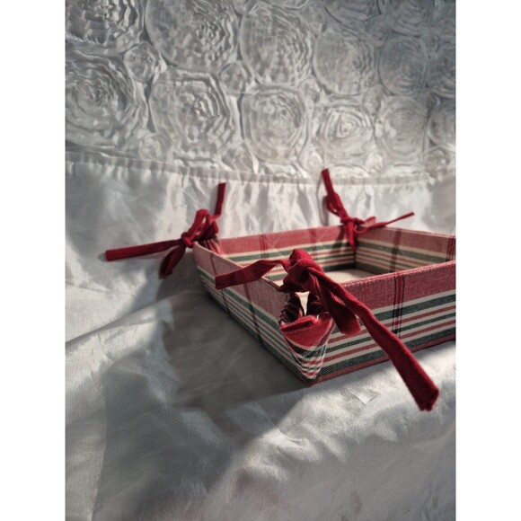 Park Designs Fabric Basket Or Liner Red/Green/Cream Plaid 8 x 8 - Picture 4 of 11